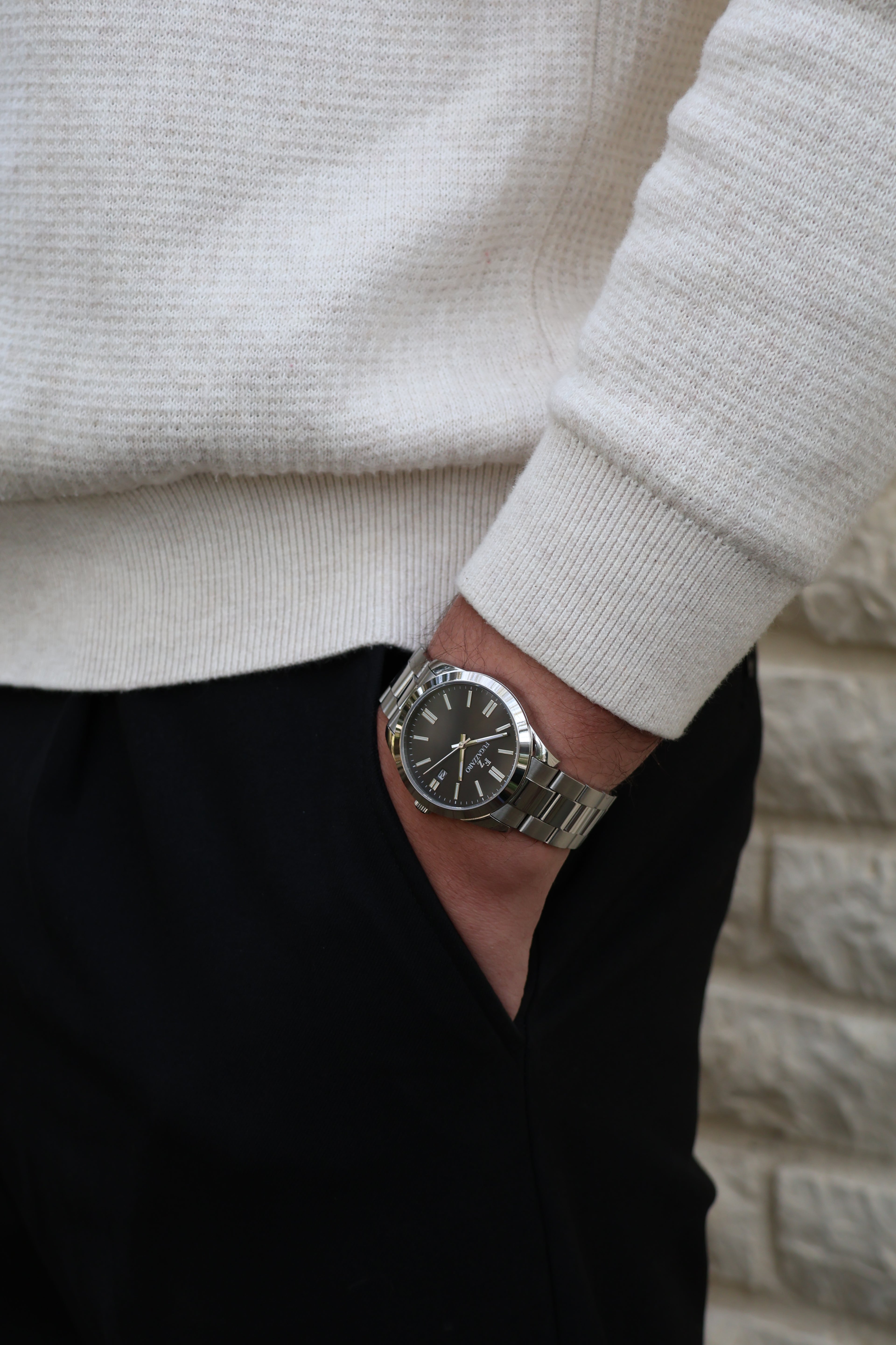 Laguna - Black Dial