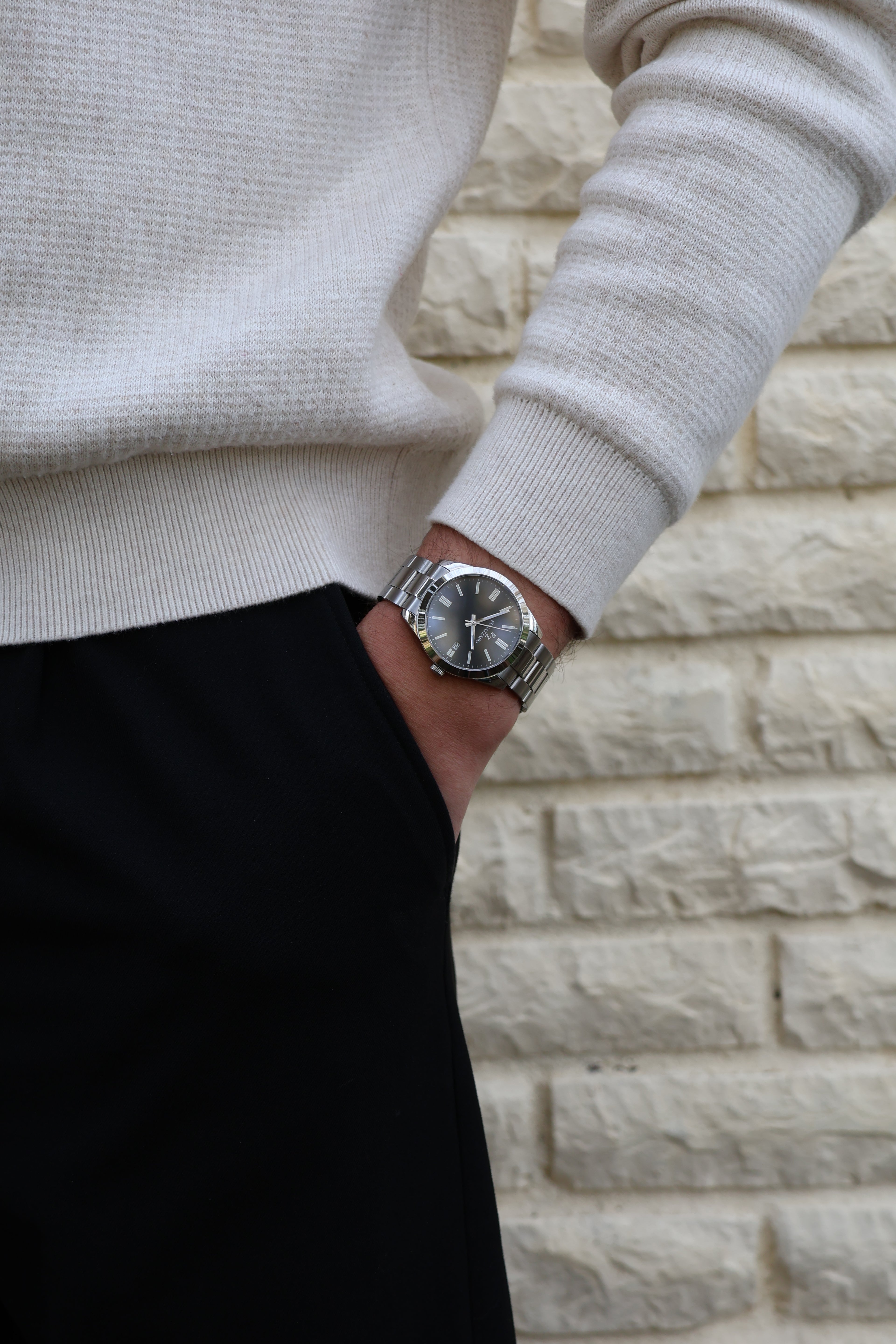 Laguna - Black Dial
